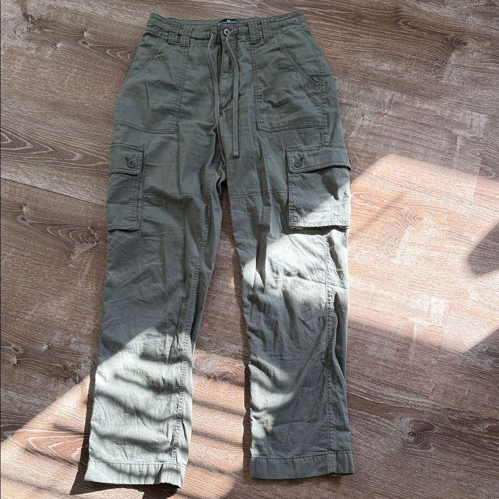 Hollister Ultra High Rise Dad Cargo Drawstring Olive Green Pants